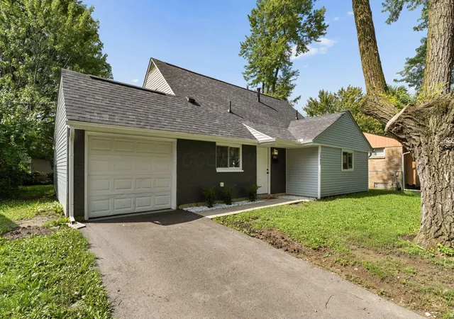 1st image of 3805 Gilroy Rd, Columbus, OH 43227 | MLS# 226031538