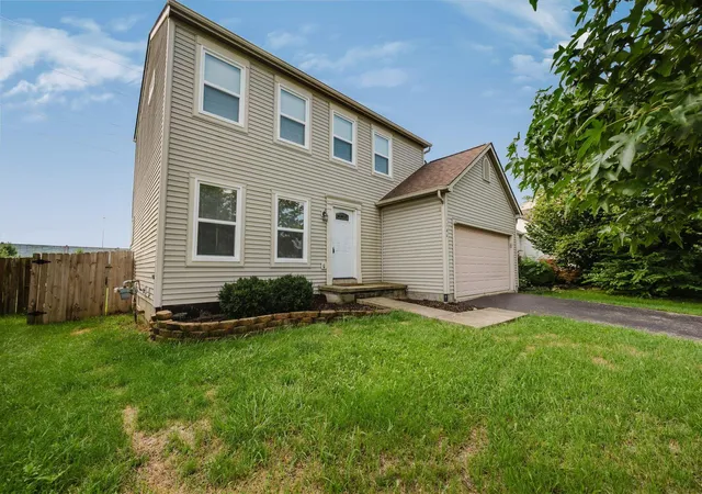 Photo 2 of Single family home for sale at 1144 Tenagra Way, Columbus, OH 43228 | MLS# 226031563 | Listing updated on 2026-09-21