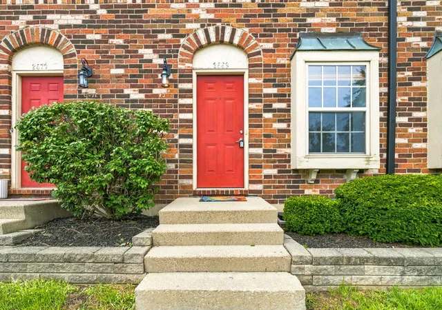 1st image of 2568 Scioto View Ln #G, Columbus, OH 43221 | MLS# 226031568