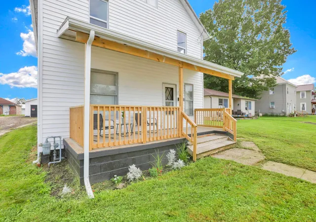 Photo 3 of Single family home for sale at 235 S Maple Hts, New Lexington, OH 43764 | MLS# 226031575 | Listing updated on 2026-09-03