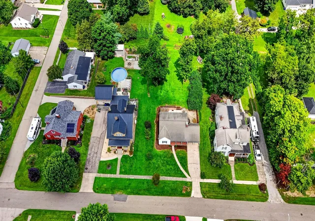 Photo 4 of Sale Pending at 327 W 4th Street, Chillicothe, OH 45601 | MLS# 226031639 | Listing updated on 2026-09-08