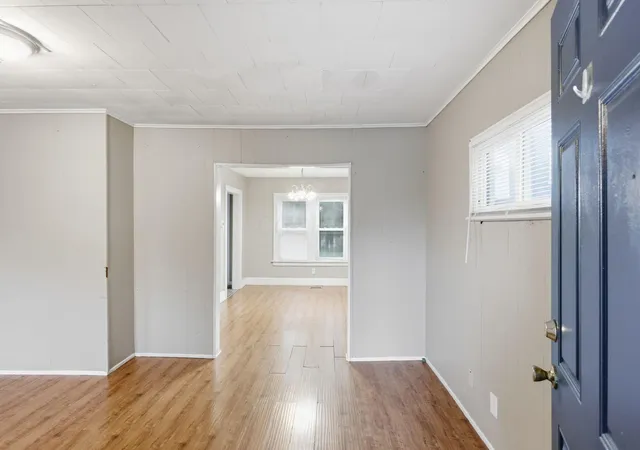 5th image of 264 N Eureka Ave, Columbus, OH 43204 | MLS# 226031938