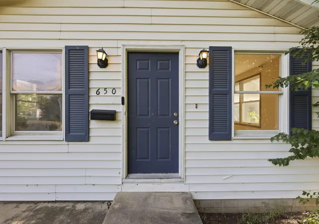 Photo 4 of Single family home for sale at 650 Stambaugh Ave, Columbus, OH 43207 | MLS# 226031944 | Listing updated on 2026-09-03
