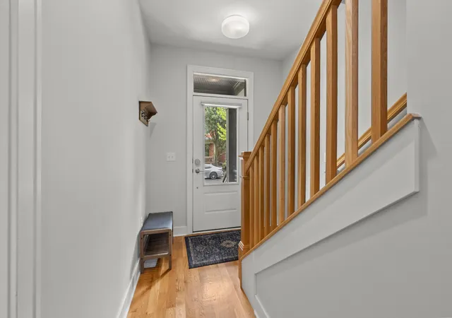 image of 1073 Harrison Park Pl, Columbus, OH 43201 | MLS# 226031606