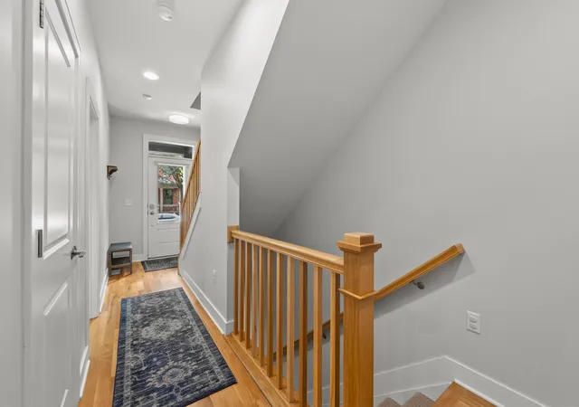 image of 1073 Harrison Park Pl, Columbus, OH 43201 | MLS# 226031606