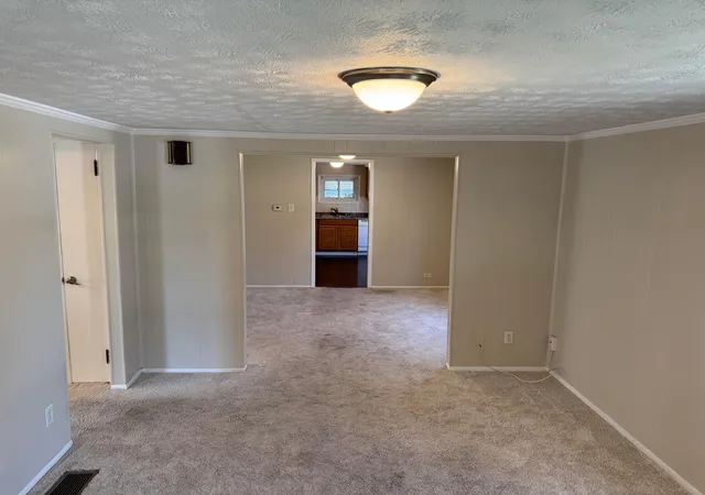 Photo 3 of Sale Pending at 539 Erickson Ave, Columbus, OH 43213 | MLS# 226032348 | Listing updated on 2026-08-28