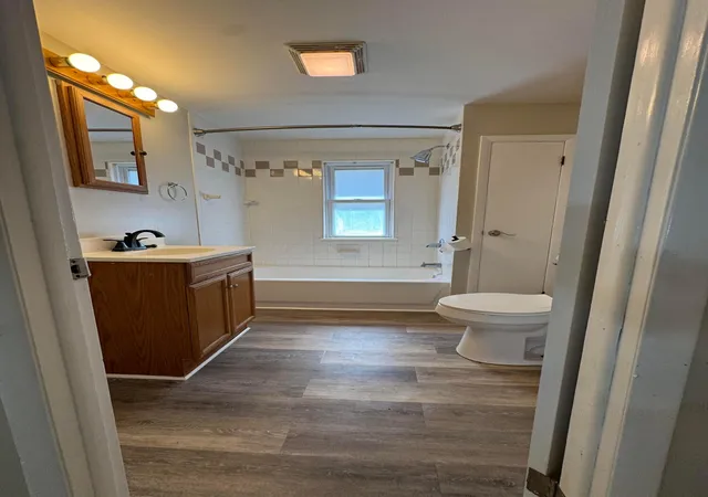 Photo 4 of Sale Pending at 539 Erickson Ave, Columbus, OH 43213 | MLS# 226032348 | Listing updated on 2026-08-28