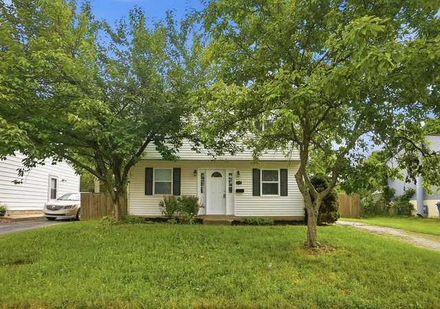 Photo 1 of Sale Pending at 5439 Argo Ln, Columbus, OH 43232 | MLS# 226032056 | Listing updated on 2026-09-05