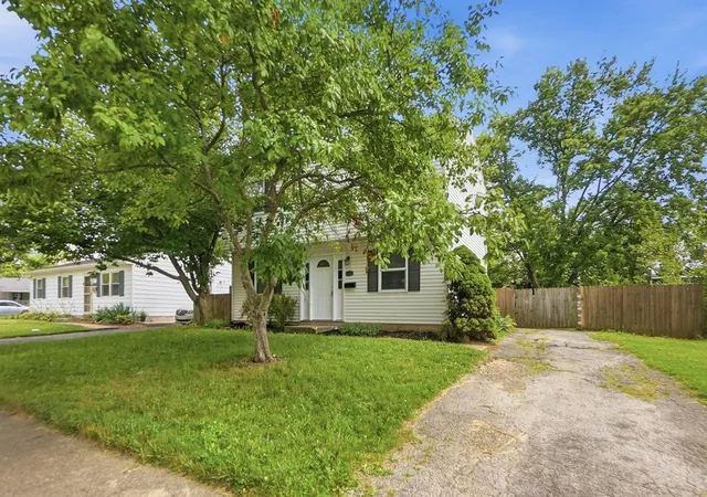 Photo 3 of Sale Pending at 5439 Argo Ln, Columbus, OH 43232 | MLS# 226032056 | Listing updated on 2026-09-05