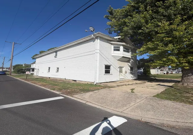 1st image of 733 S Main St, Washington Court House, OH 43160 | MLS# 226031627