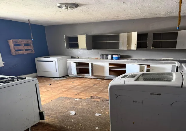 Listing Photo 4 - Condo for sale in building located at 733 S Main St, Washington Court House, OH 43160