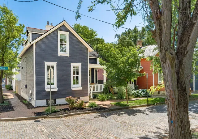 1st image of 261 Lansing St, Columbus, OH 43206 | MLS# 226031633