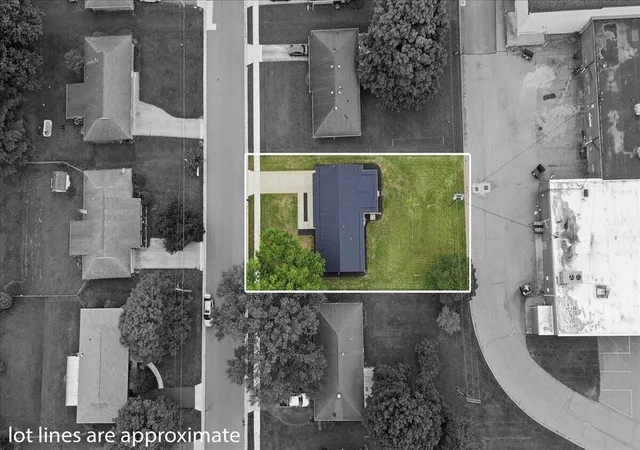 Photo 3 of Single family home for sale at 22 Plaza Dr, Mount Vernon, OH 43050 | MLS# 226031634 | Listing updated on 2026-09-10
