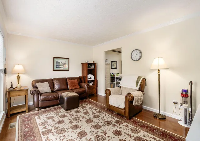 2nd image of 3720 Lifford Ct, Columbus, OH 43221 | MLS# 226031653