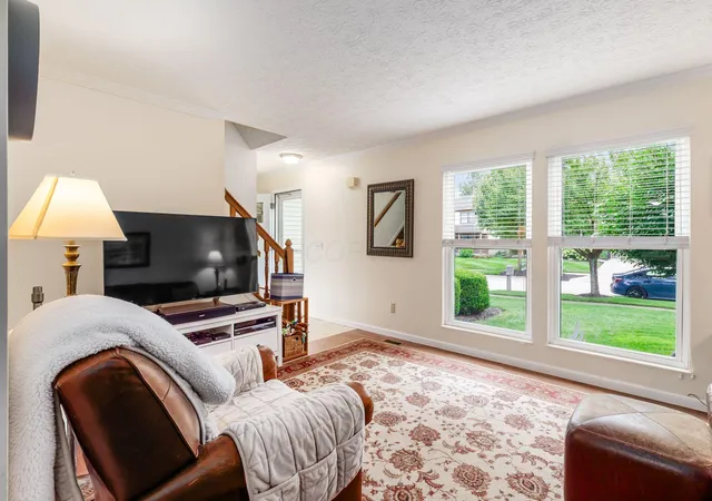 3rd image of 3720 Lifford Ct, Columbus, OH 43221 | MLS# 226031653