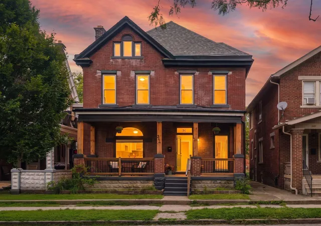 Photo 3 of Single family home for sale at 344 E Whittier St, Columbus, OH 43206 | MLS# 226031736 | Listing updated on 2026-08-31