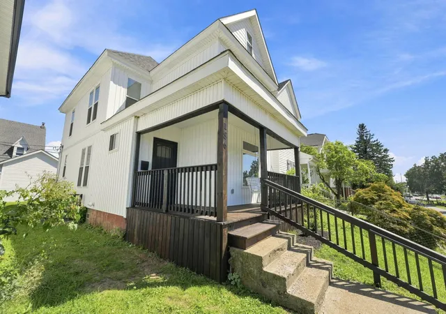 Photo 3 of Single family home for sale at 186 Dakota Ave, Columbus, OH 43223 | MLS# 226032434 | Listing updated on 2026-09-14