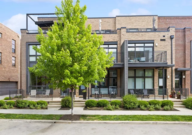 image of 306 Neruda Ave, Columbus, OH 43215 | MLS# 226031958