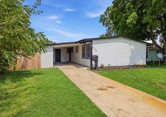 1st image of 3574 Briggs Rd, Columbus, OH 43204 | MLS# 226031718