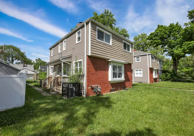 Photo 3 of Multi family home for sale at 1122 E 23rd Ave #1120, Columbus, OH 43211 | MLS# 226031800 | Listing updated on 2026-09-20
