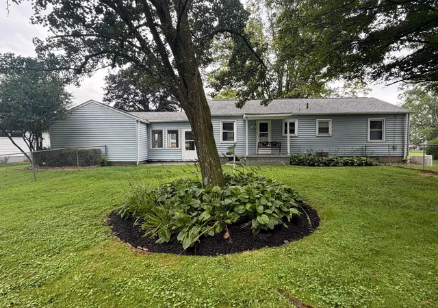 2nd image of 3669 Kay Dr, Zanesville, OH 43701 | MLS# 226031746