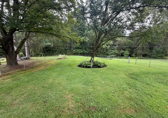3rd image of 3669 Kay Dr, Zanesville, OH 43701 | MLS# 226031746