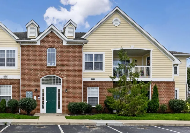 1st image of 7704 S Essex Gate Dr S, Dublin, OH 43016 | MLS# 226031756