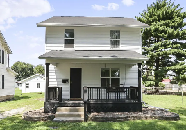 1st image of 716 Maple Grove Ave, Newark, OH 43055 | MLS# 226032049