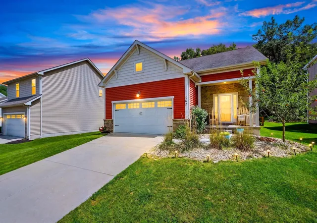 image of 362 S Market St, Lithopolis, OH 43136 | MLS# 226031960