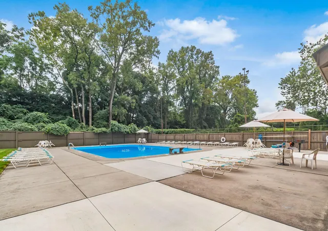 image of 1642 Cindy Ct, Columbus, OH 43232
