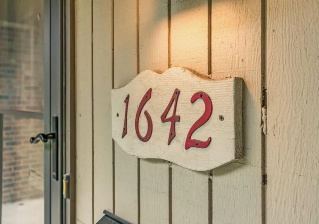 2nd image of 1642 Cindy Ct, Columbus, OH 43232