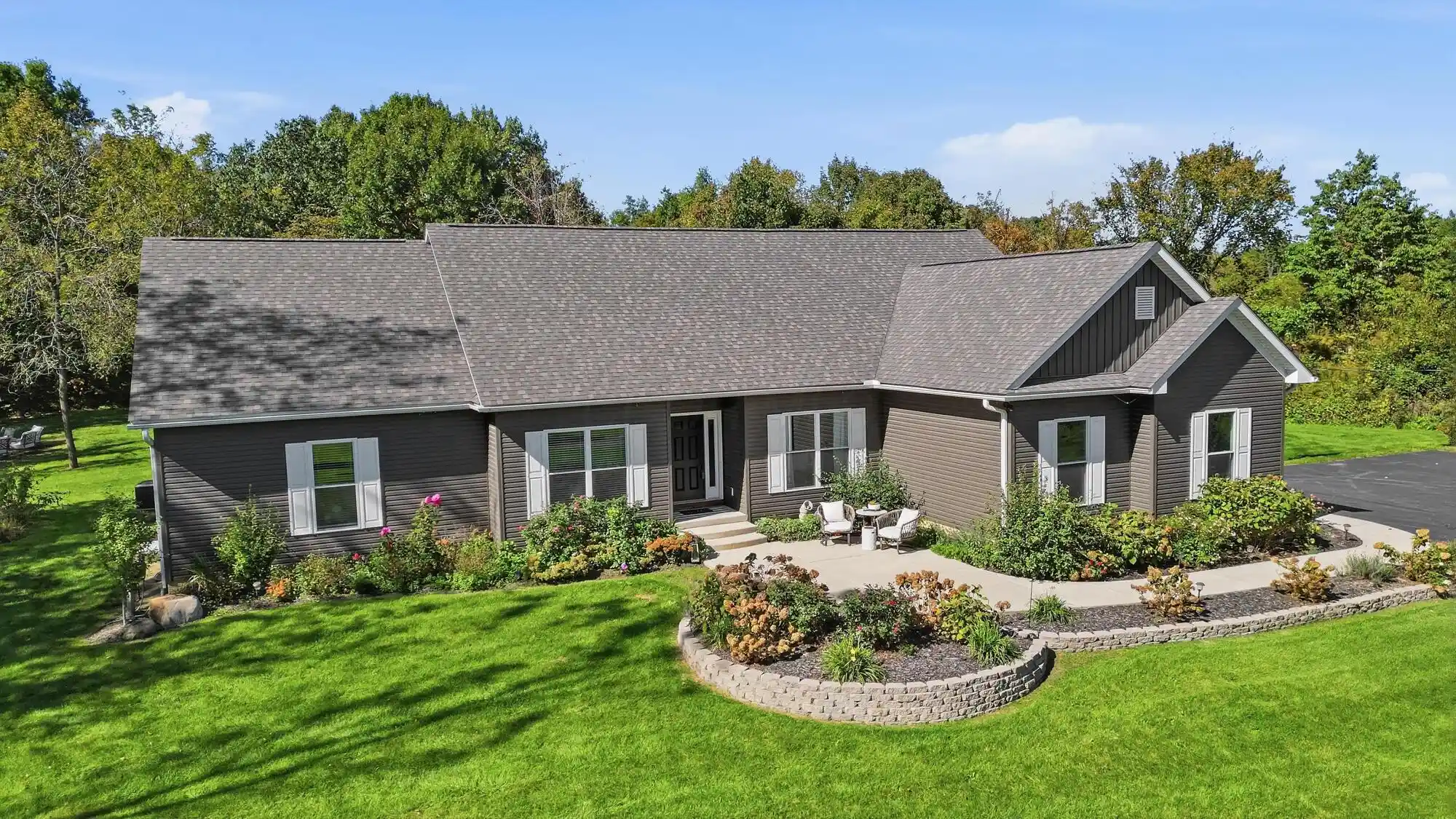 Photo 1 of Single family home for sale at 6377 Harrisburg Georgesville, Grove City, OH 43123 | MLS# 226033953 | Listing updated on 2026-10-29