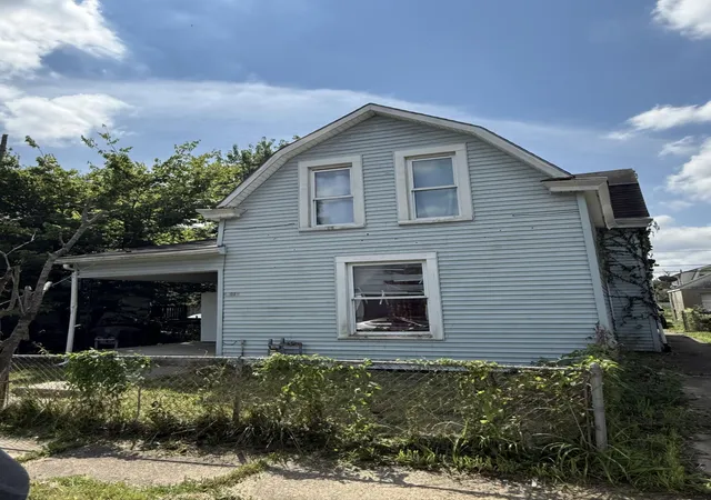 2nd image of 1481 Myrtle Ave, Columbus, OH 43211 | MLS# 226031780