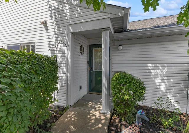 4th image of 1981 Hoadley Dr, Columbus, OH 43228