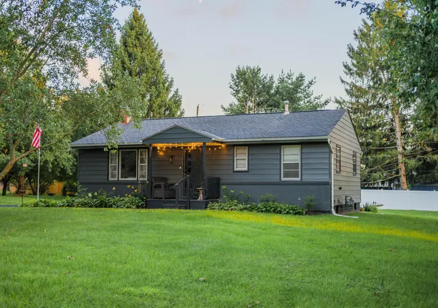 Photo 3 of Single family home for sale at 137 International Dr, Pataskala, OH 43062 | MLS# 226032028 | Listing updated on 2026-09-21