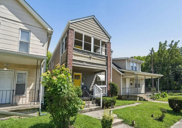 Photo 3 of House for sale at 710 Kelton Ave, Columbus, OH 43205 | MLS# 226031874 | Listing updated on 2026-10-08