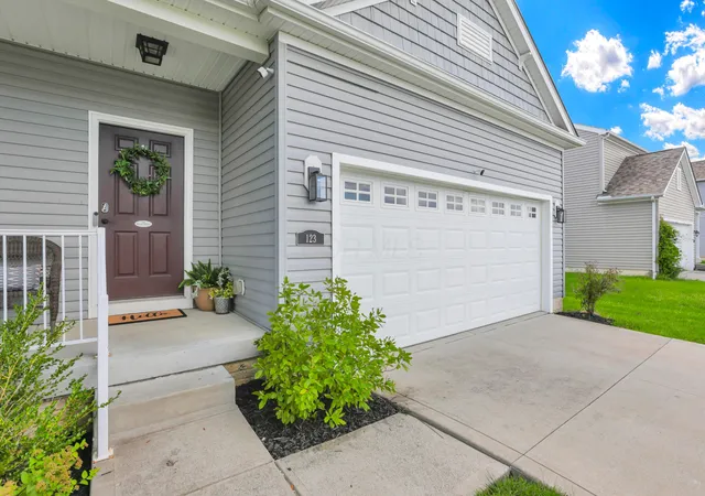 Photo 3 of Single family home for sale at 123 Ellington Blvd, Granville, OH 43023 | MLS# 226031884 | Listing updated on 2026-09-07