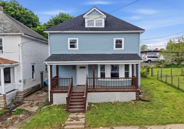 Photo 2 of Sale Pending at 124 Arthur Ave, Mansfield, OH 44903 | MLS# 226031806 | Listing updated on 2026-08-28