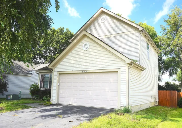 Photo 3 of Single family home for sale at 6000 Leafridge Ln, Columbus, OH 43232 | MLS# 226032207 | Listing updated on 2026-09-14