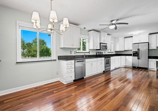 3rd image of 2116 Firestone St, Columbus, OH 43228 | MLS# 226031830