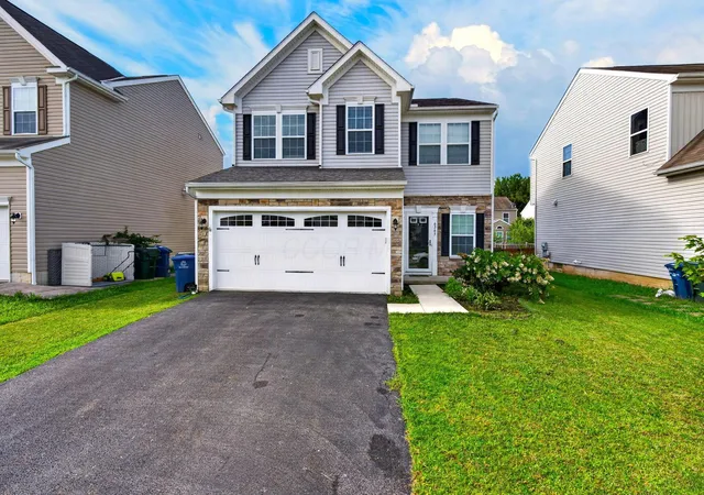 2nd image of 6365 Oak Trail Dr, Galloway, OH 43119 | MLS# 226031885