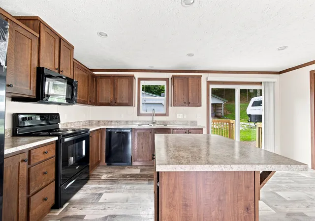 Photo 5 of Single family home for sale at 18430 Laurel St, Laurelville, OH 43135 | MLS# 226031856 | Listing updated on 2026-09-01