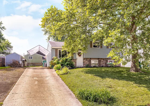 Photo 1 of Single family home for sale at 340 Parkdale Dr, West Jefferson, OH 43162 | MLS# 226032088 | Listing updated on 2026-09-01