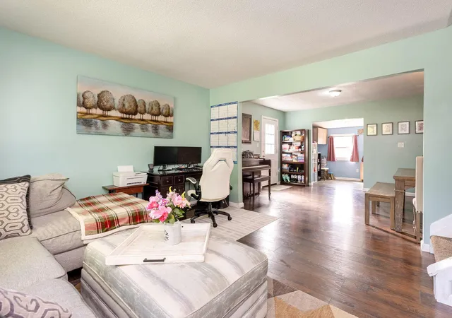 Photo 3 of Single family home for sale at 340 Parkdale Dr, West Jefferson, OH 43162 | MLS# 226032088 | Listing updated on 2026-09-01