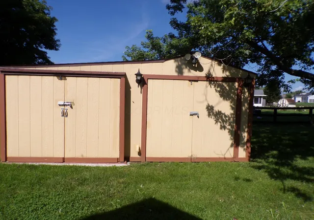 3rd image of 1361 Johnson Pl, Washington Court House, OH 43160 | MLS# 226031870