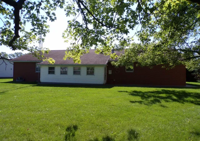 4th image of 1361 Johnson Pl, Washington Court House, OH 43160 | MLS# 226031870