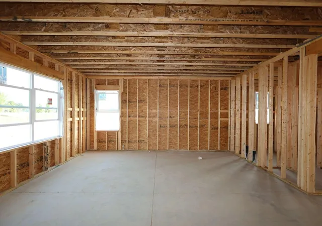 Photo 3 of Sale Pending at 1176 Brittany Dr, Delaware, OH 43015 | MLS# 226031880 | Listing updated on 2026-09-14