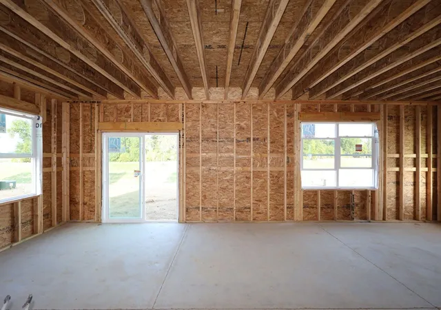 Photo 4 of Sale Pending at 1176 Brittany Dr, Delaware, OH 43015 | MLS# 226031880 | Listing updated on 2026-09-14