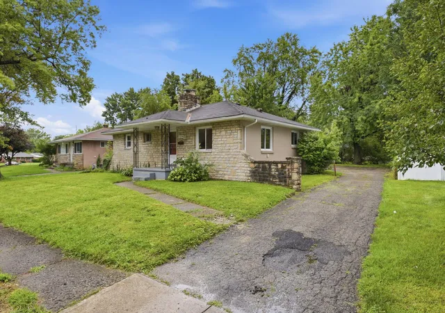 Photo 2 of Single family home for sale at 3599 Astor Ave, Columbus, OH 43227 | MLS# 226032135 | Listing updated on 2026-09-10