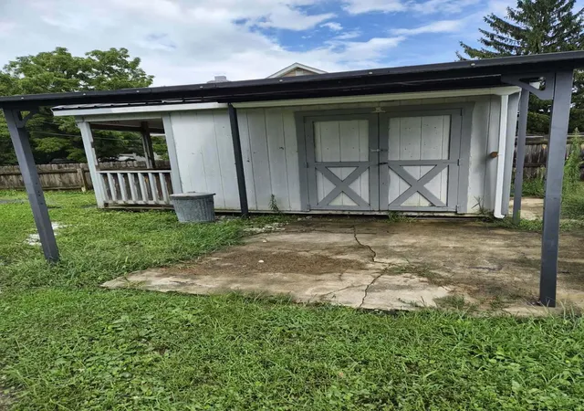 Photo 4 of Single family home for sale at 210 West St, Groveport, OH 43125 | MLS# 226031909 | Listing updated on 2026-10-09